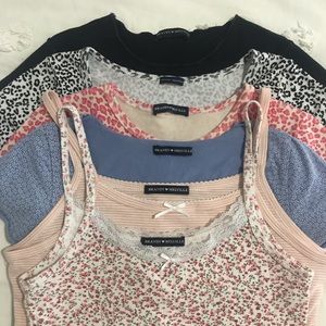 BRANDY MELVILLE MYSTERY BOX!!!!